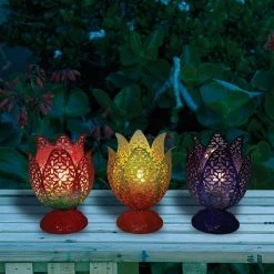Alpine 7 In. W. X 9 In. H. X 7 In. L. Iron Mesh Flower Bud Tungsten Tabletop Lamp -Cheap Alpine Shop ItemImage 875460 6jvvzsj3ghq3r8ctjq6w5vh