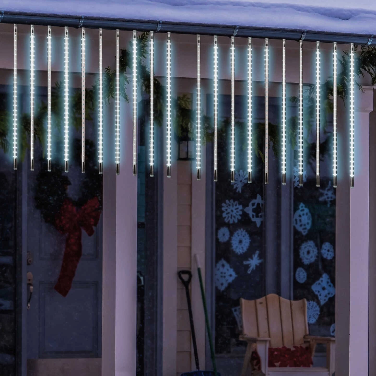 Alpine Blue & Cool White 540-Bulb Chasing LED 10-Icicle Light Set 4 Alpine Blue & Cool White 540-Bulb Chasing LED 10-Icicle Light Set - Image 2